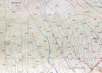 Topographic map of the mountains on Faial, Portugal, with contour lines, elevation figures, and place names.