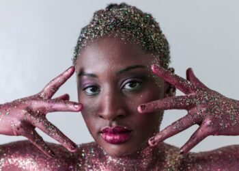 I love glitter (full body make up)