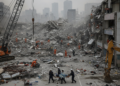 Zware aardbeving in Japan eist doden na instorting winkelcentrum