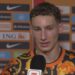Ruben van Bommel in het shirt van Oranje tijdens een interview na zijn debuut
