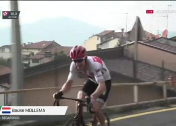 Bauke Mollema op de slotklim van de Ronde van Lombardije 2019